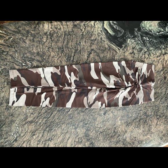 Blue Body Brazil - Scrunch Butt Leggings - Picture 1 of 4